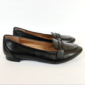 Vionic Black Pointed Toe Flats